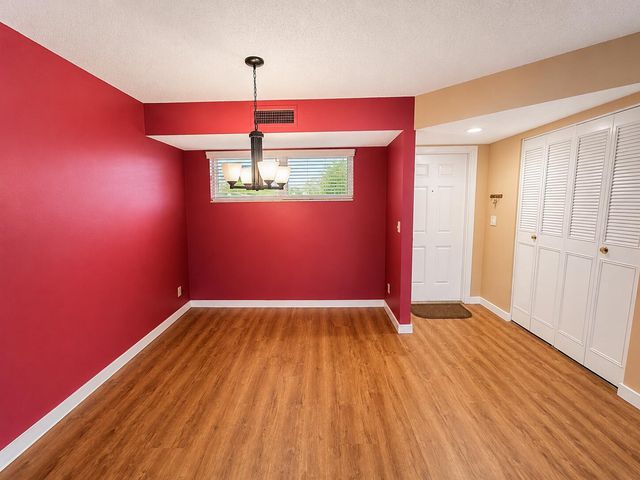 18 COLONIAL CLUB Drive 200, Boynton Beach, FL 33435