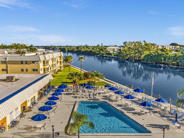 18 COLONIAL CLUB Drive 200, Boynton Beach, FL 33435