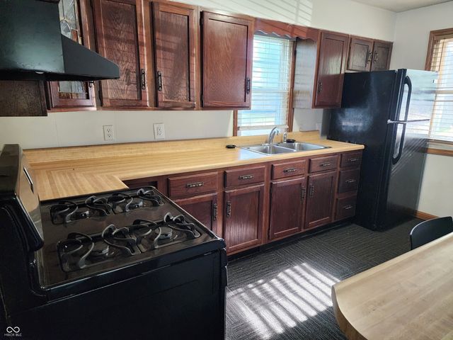 1434 E 31st Street, Anderson, IN 46016