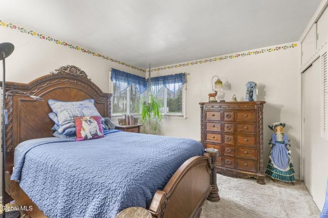 800 S Melcher Street, Johnstown, NY 12095