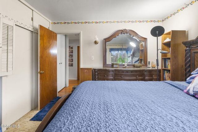 800 S Melcher Street, Johnstown, NY 12095