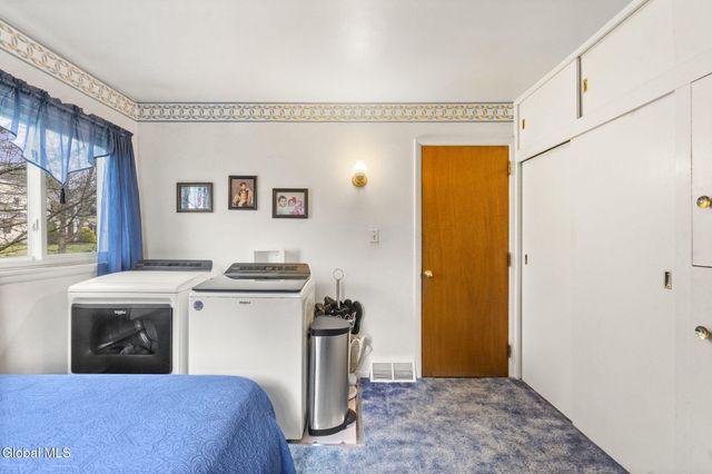 800 S Melcher Street, Johnstown, NY 12095