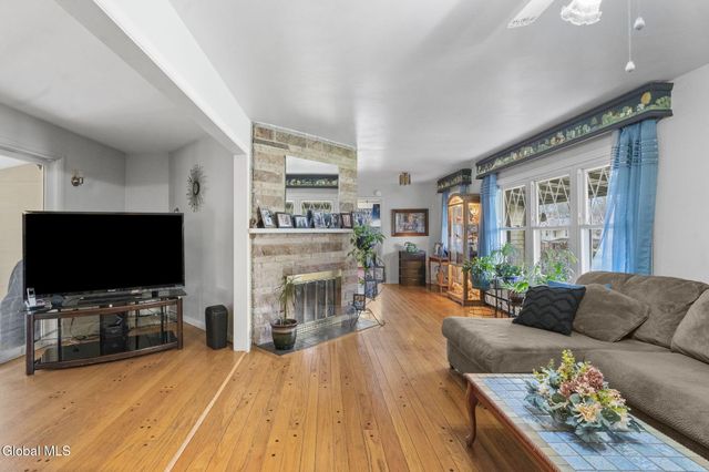 800 S Melcher Street, Johnstown, NY 12095