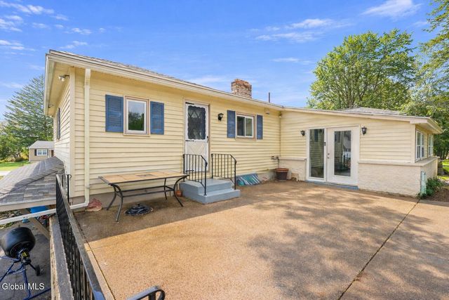 800 S Melcher Street, Johnstown, NY 12095