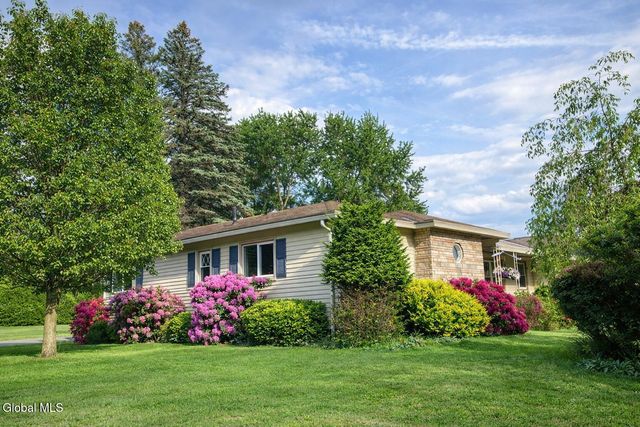 800 S Melcher Street, Johnstown, NY 12095