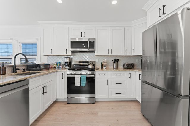 140 OCEAN AVE, Point Pleasant Beach, NJ 08742