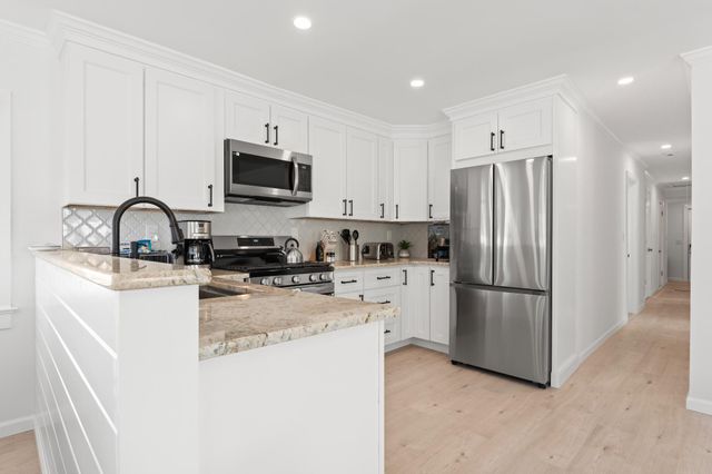 140 OCEAN AVE, Point Pleasant Beach, NJ 08742