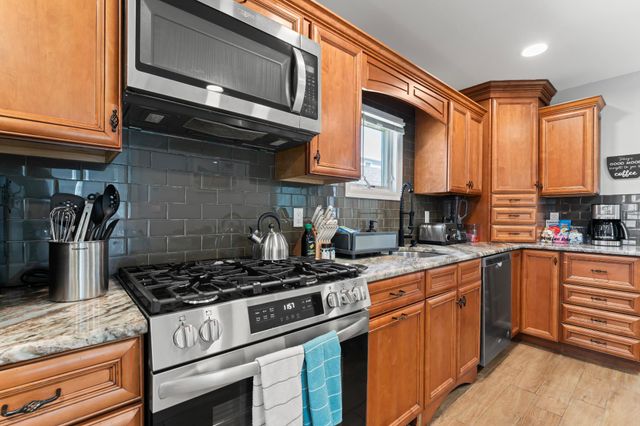 140 OCEAN AVE, Point Pleasant Beach, NJ 08742