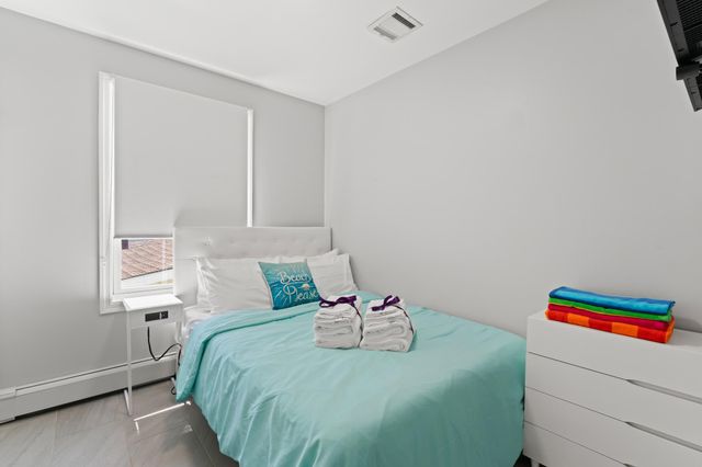 140 OCEAN AVE, Point Pleasant Beach, NJ 08742