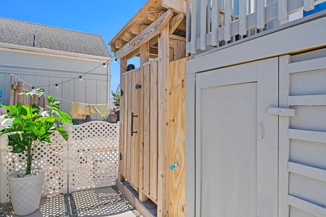 140 OCEAN AVE, Point Pleasant Beach, NJ 08742