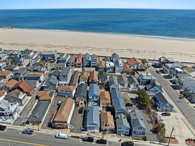 140 OCEAN AVE, Point Pleasant Beach, NJ 08742