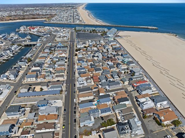 140 OCEAN AVE, Point Pleasant Beach, NJ 08742