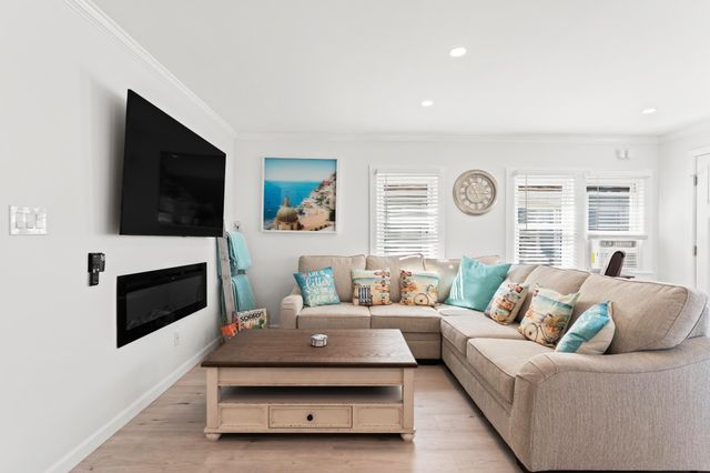 140 OCEAN AVE, Point Pleasant Beach, NJ 08742