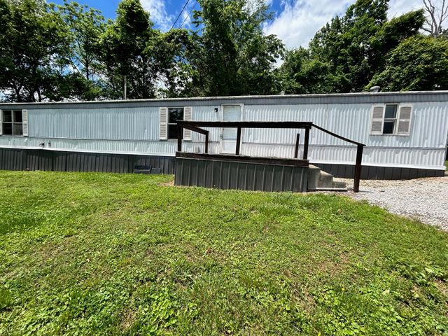 376 Cumberland Drive, Bronston, KY 42518