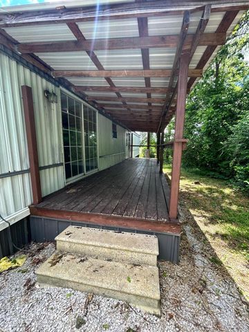 376 Cumberland Drive, Bronston, KY 42518