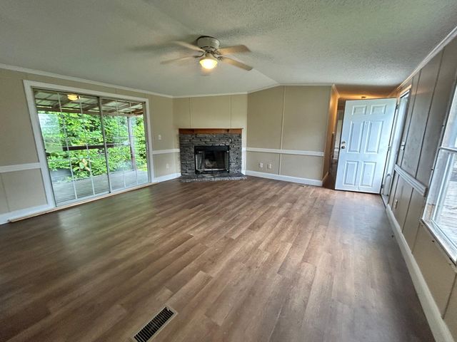 376 Cumberland Drive, Bronston, KY 42518