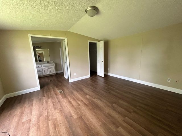 376 Cumberland Drive, Bronston, KY 42518