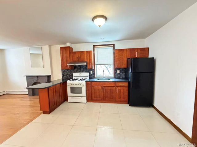 126-01 18TH Avenue, College Point, NY 11356