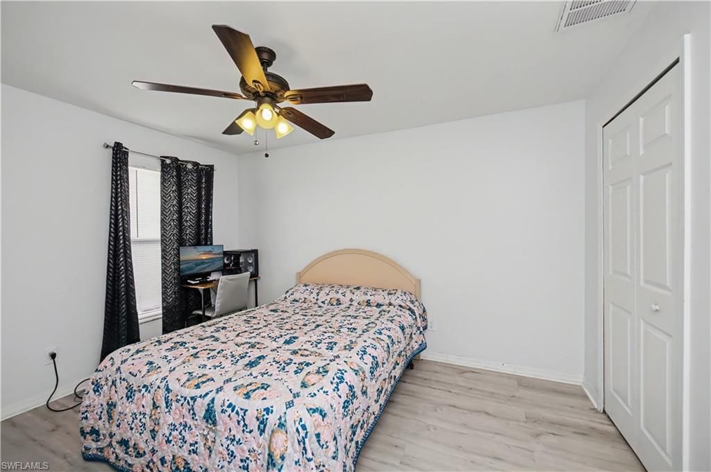 Image 21 of property listing at 3818 SW 6th PL, Cape Coral, FL 33914