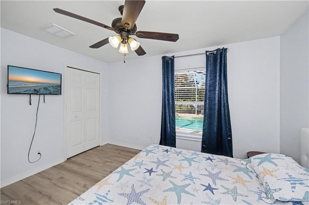 Image 23 of property listing at 3818 SW 6th PL, Cape Coral, FL 33914