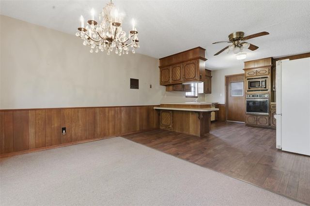 1504 N Bdwy, Shawnee, OK 74804