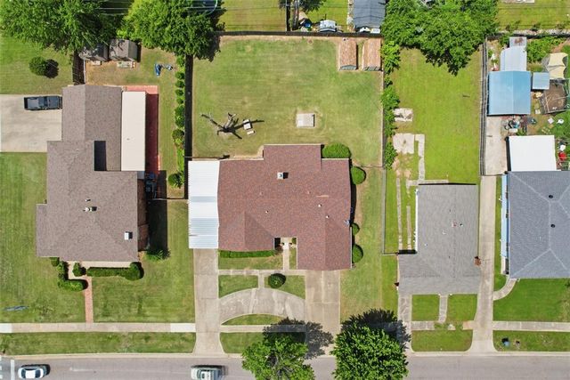 1504 N Bdwy, Shawnee, OK 74804