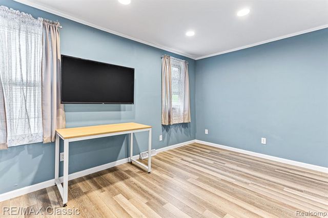 217 Endwell Street, Novi, MI 48377