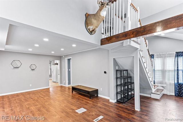 217 Endwell Street, Novi, MI 48377