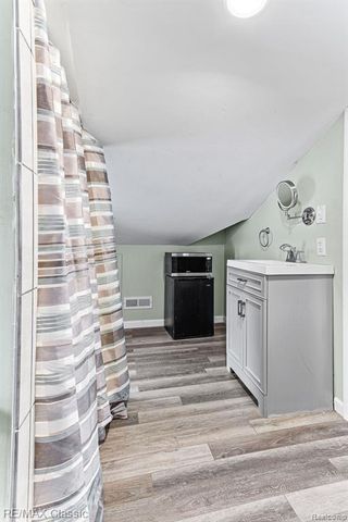 217 Endwell Street, Novi, MI 48377