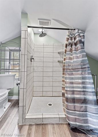 217 Endwell Street, Novi, MI 48377