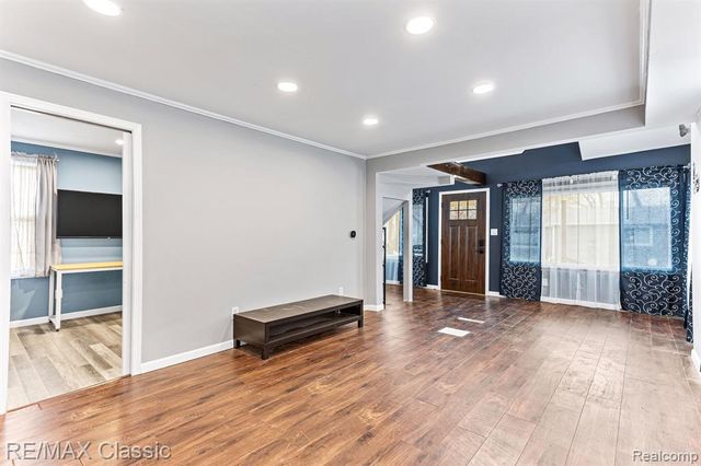 217 Endwell Street, Novi, MI 48377