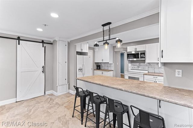 217 Endwell Street, Novi, MI 48377