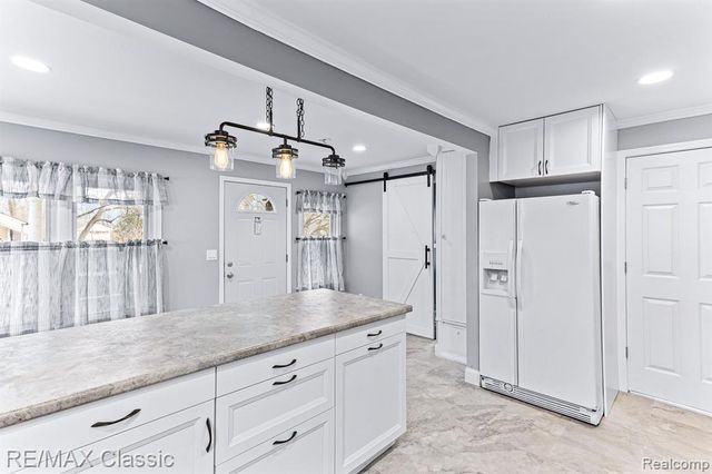 217 Endwell Street, Novi, MI 48377