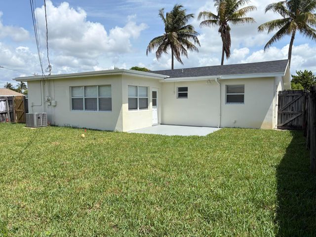 1142 GARNETT Street, Lantana, FL 33462