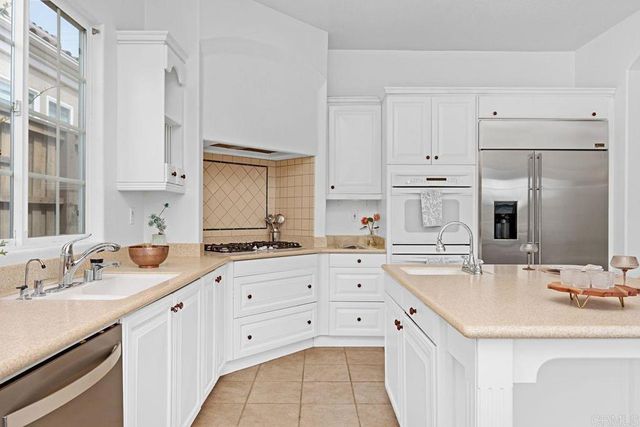 4318 Philbrook Sq, San Diego, CA 92130