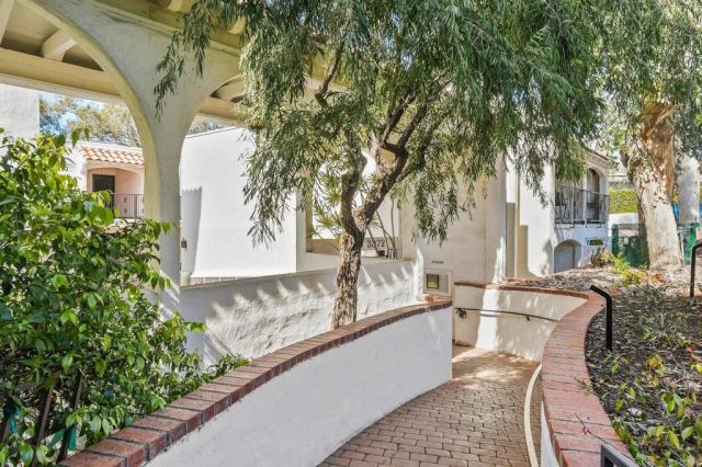 3972 Jackdaw Street 211, San Diego, CA 92103