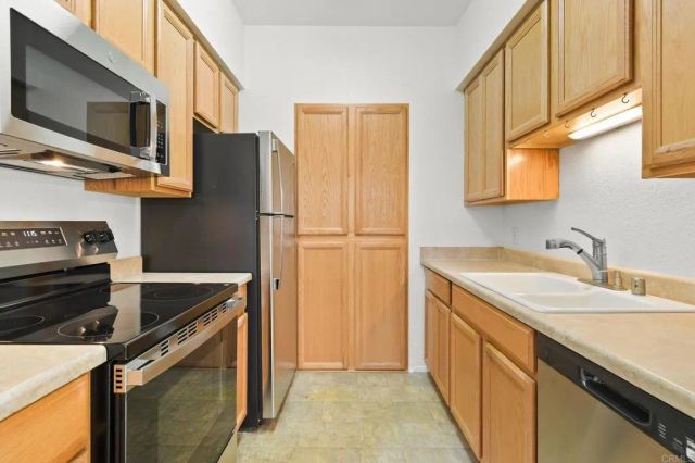 3972 Jackdaw Street 211, San Diego, CA 92103