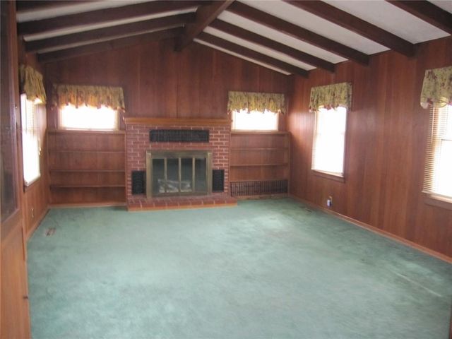 513 N Noyes Boulevard, St Joseph, MO 64501