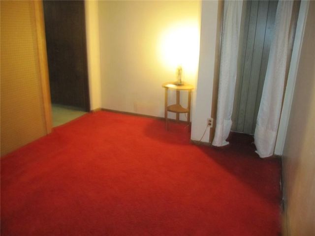 513 N Noyes Boulevard, St Joseph, MO 64501