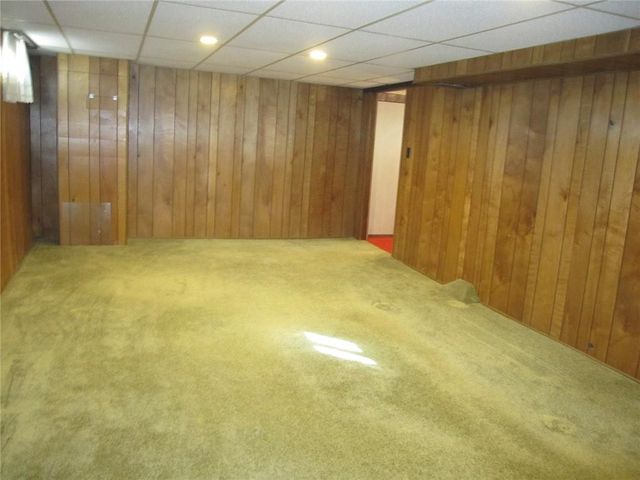 513 N Noyes Boulevard, St Joseph, MO 64501