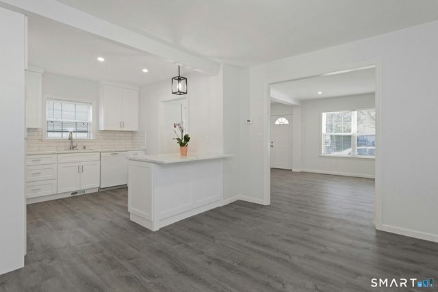 377 Hope Street Front, Stamford, CT 06906