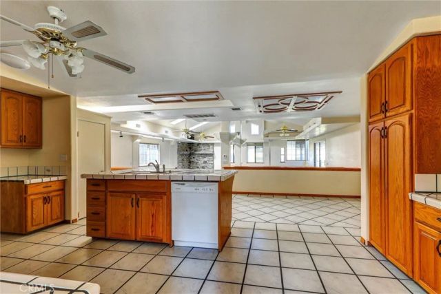 213 Cavendish Drive, Hemet, CA 92545