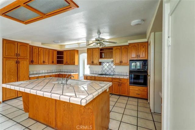 213 Cavendish Drive, Hemet, CA 92545