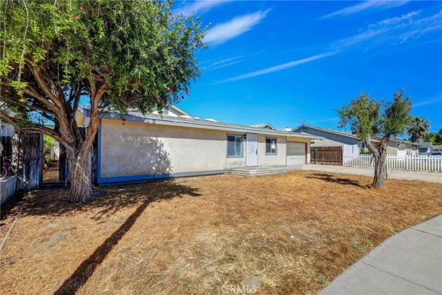 213 Cavendish Drive, Hemet, CA 92545
