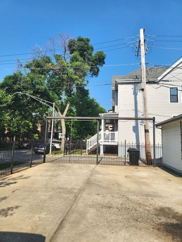 2027 N Sawyer Avenue, Chicago, IL 60647