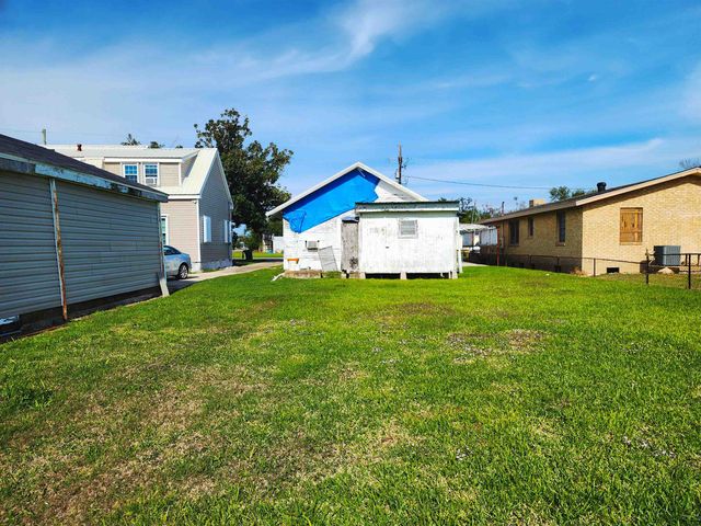 145 Lefort Lane, Golden Meadow, LA 70357