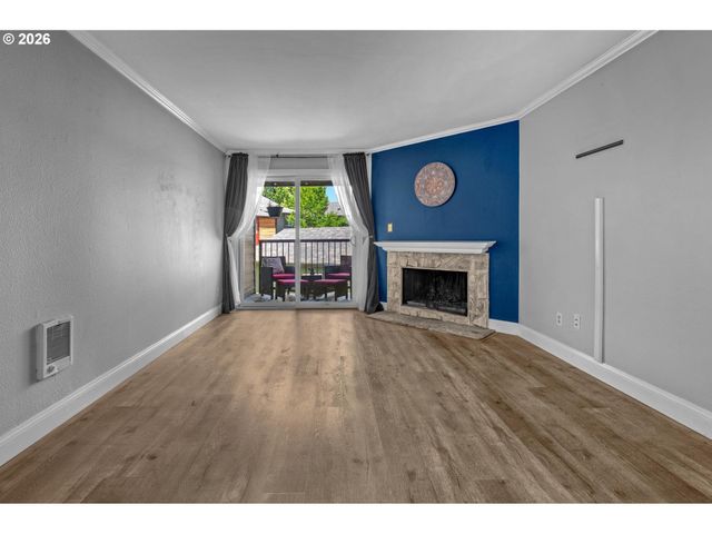 12638 Nw BARNES Rd 11, Portland, OR 97229