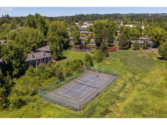 12638 Nw BARNES Rd 11, Portland, OR 97229