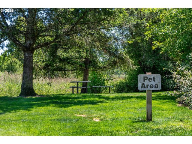 12638 Nw BARNES Rd 11, Portland, OR 97229