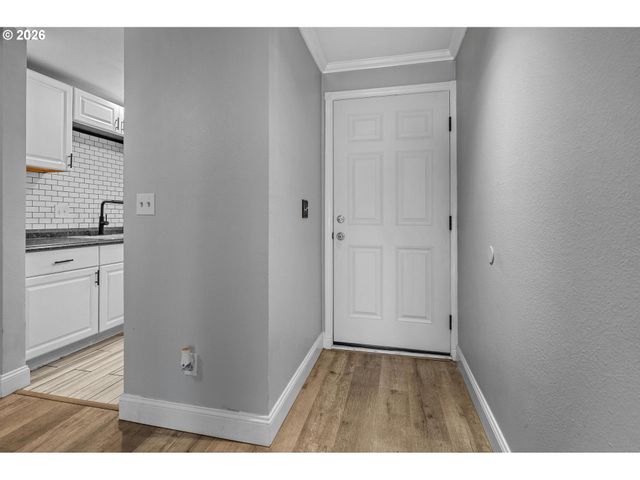 12638 Nw BARNES Rd 11, Portland, OR 97229
